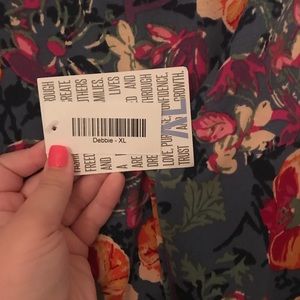 LuLaRoe Dresses - Lularoe Debbie 🦄 LuLaRoe Dresses - Lularoe Debbie 🦄